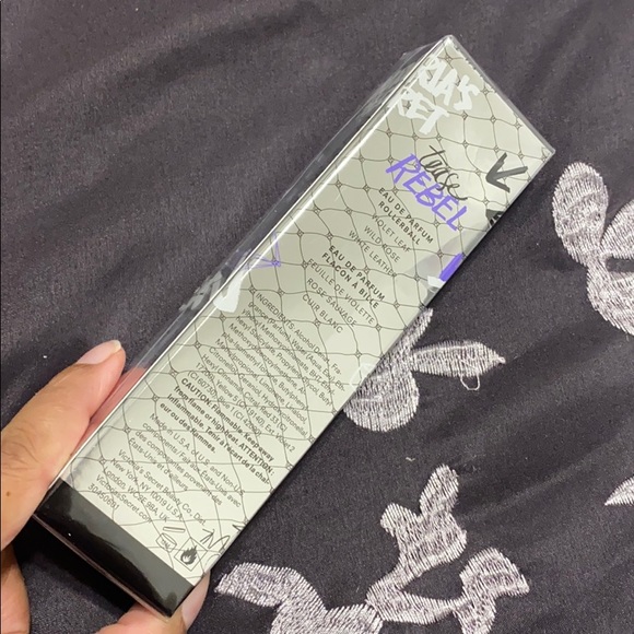 Victoria’s Secret Tease Rebel Rollerball - Picture 3 of 3